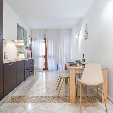 Arquer43 - Cagliari Old Town - Appartamento 1 Camera Da Letto - 4 Persone Exterior photo